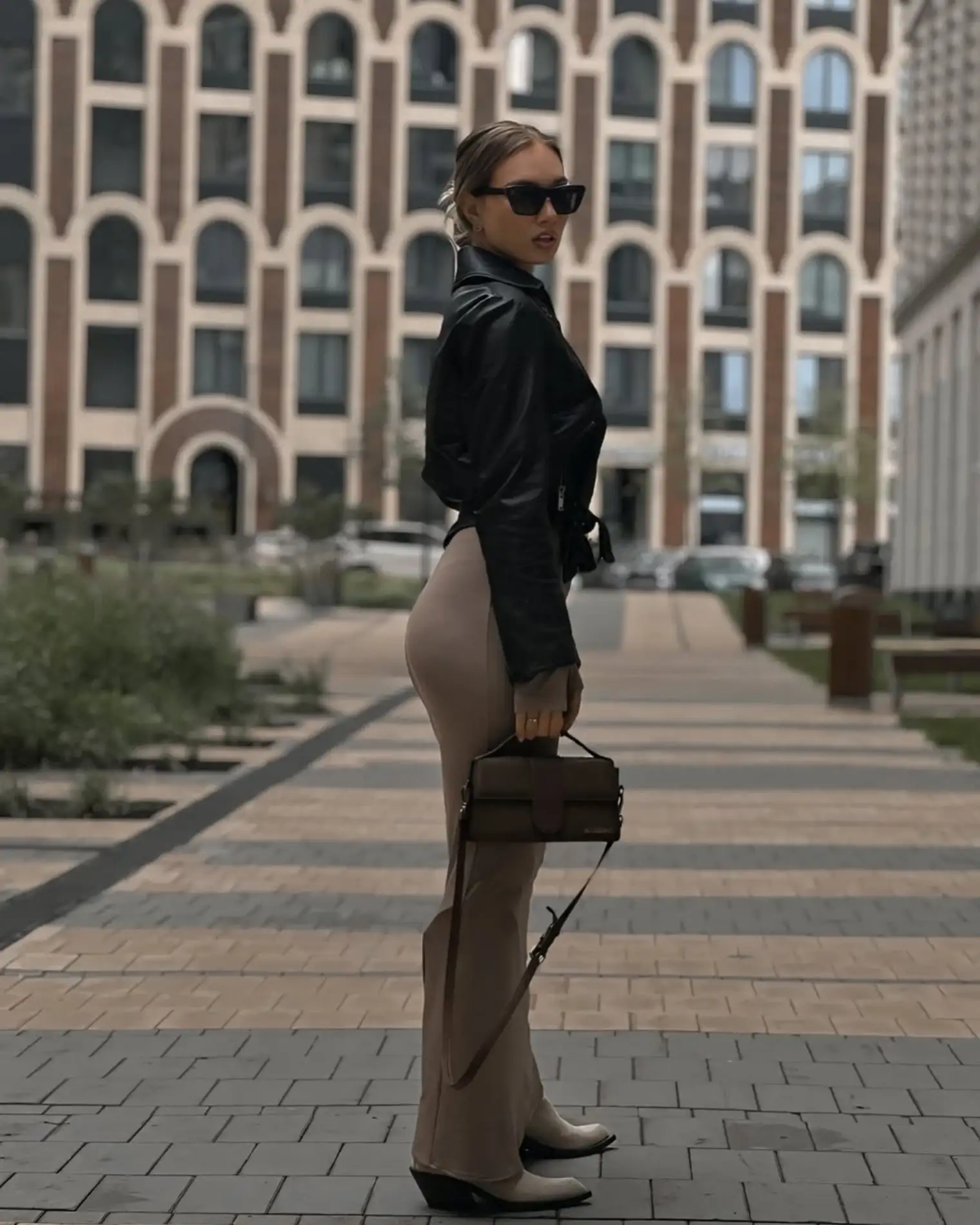 Alexandra escort in Paris