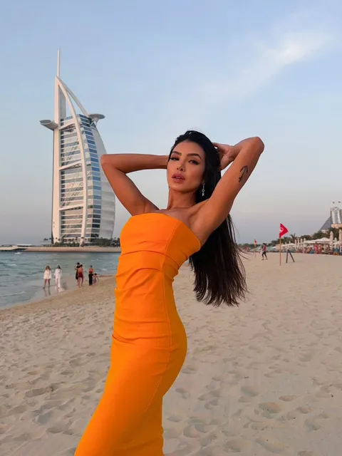 Amalia escort in Berlin
