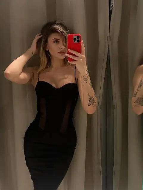 Arabella escort in Paris