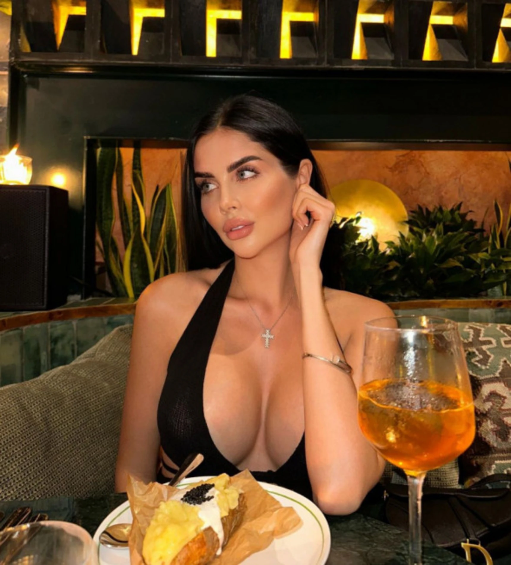 Briony escort in Berlin