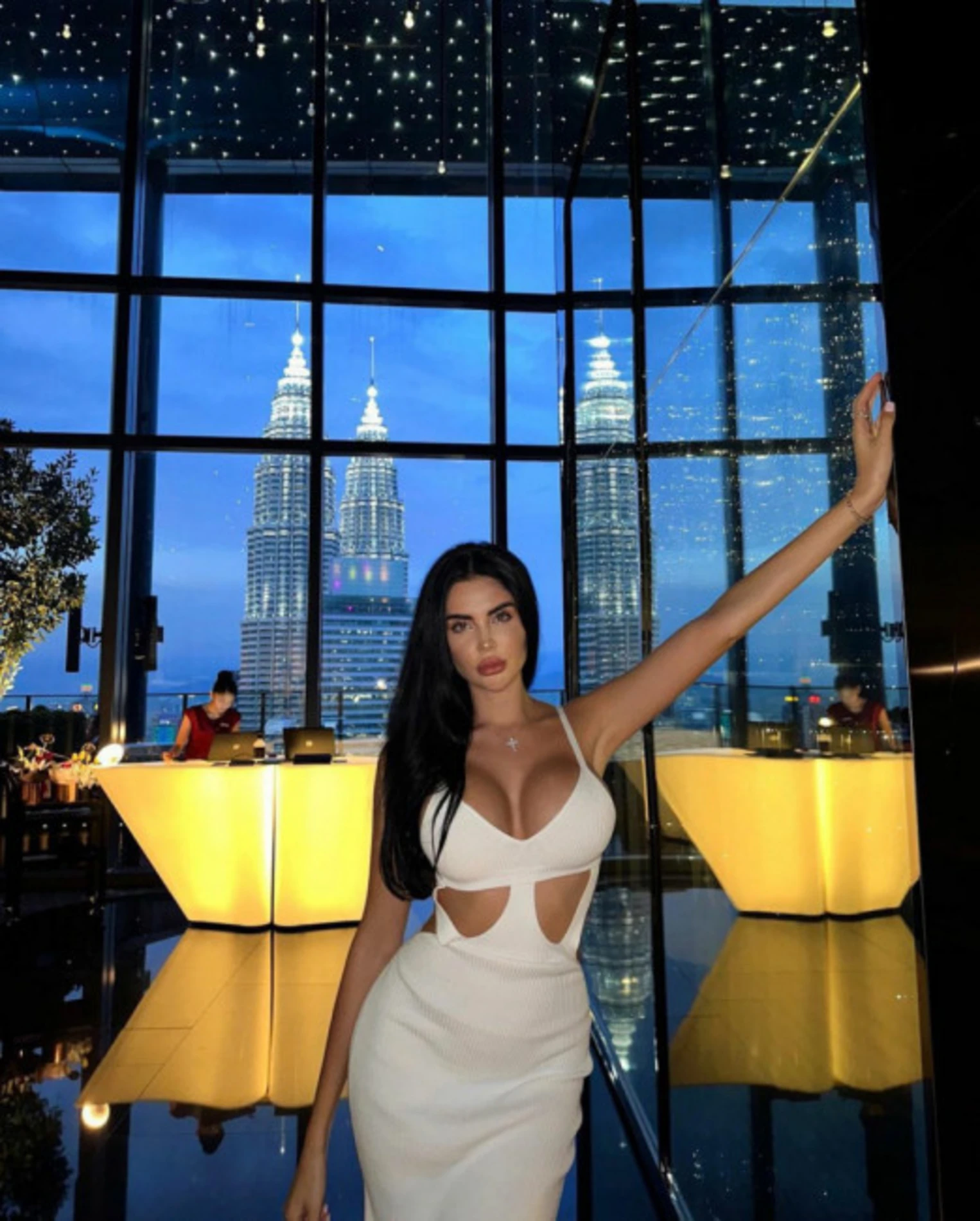 Briony escort in Berlin