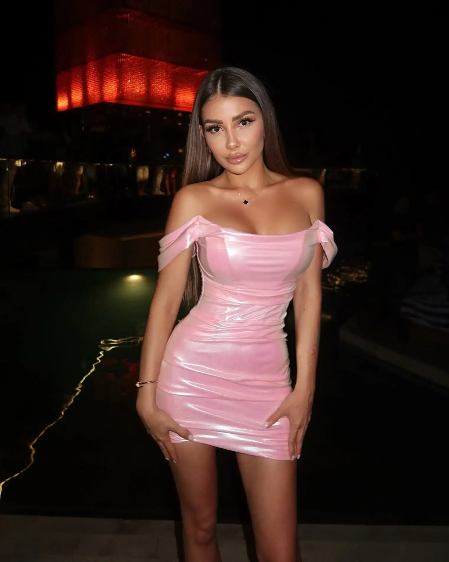 Cecilia escort in Paris
