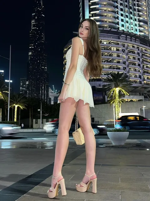 Electra escort in London