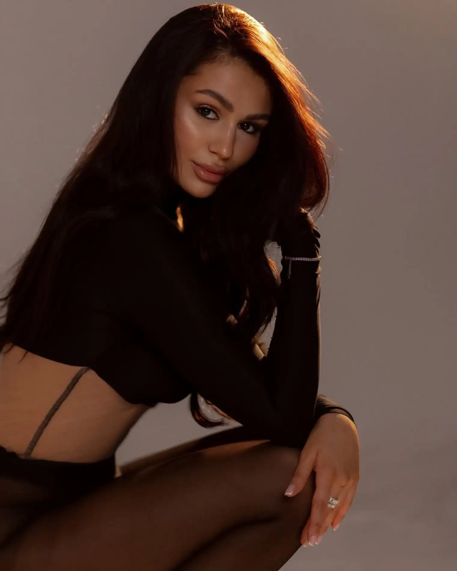 Eliza escort in Paris