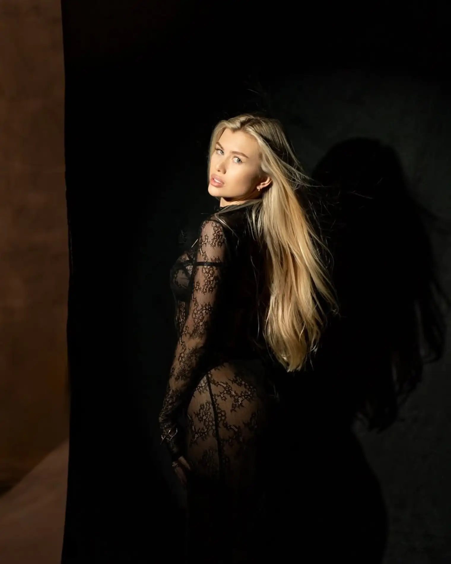 Felicity escort in Paris