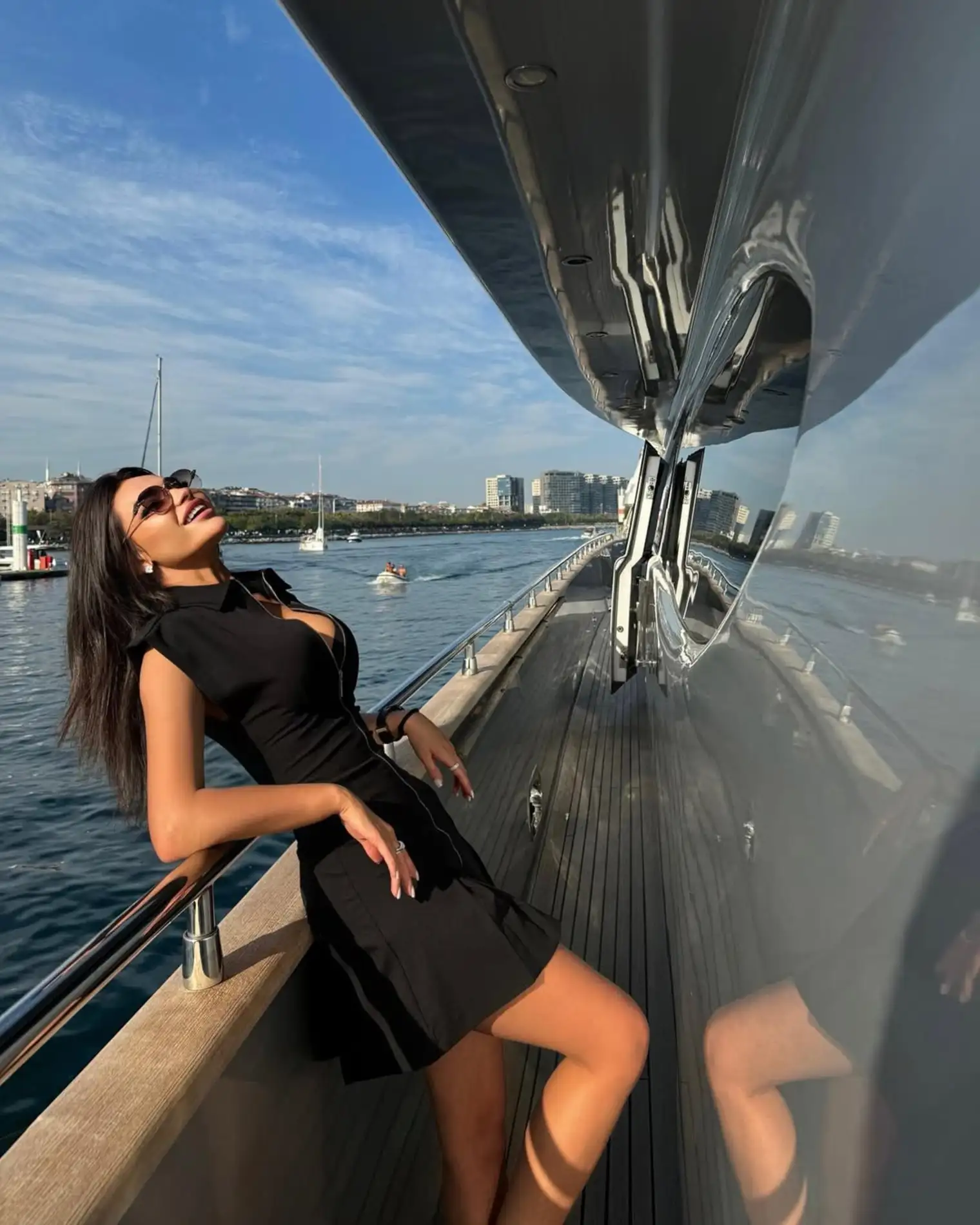 Helena escort in Paris