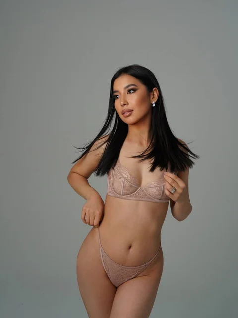 Idalia escort in Dubai