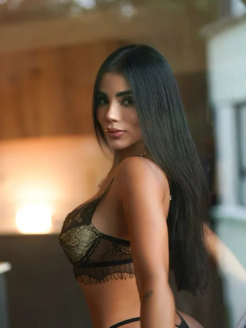 Iliana escort in Berlin