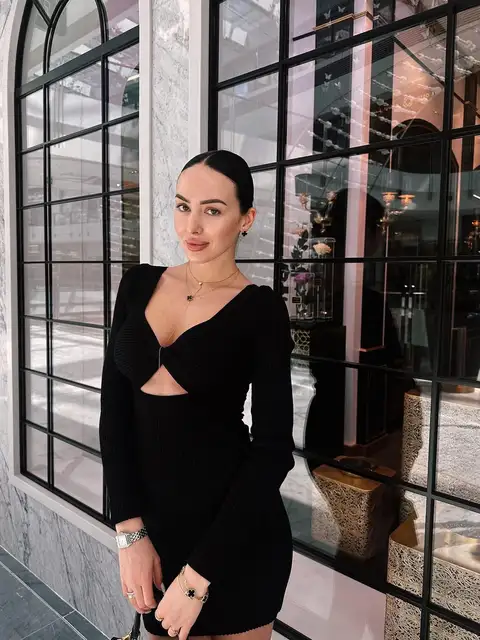 Juliette escort in Paris