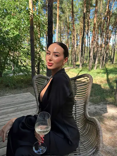 Juliette escort in Paris
