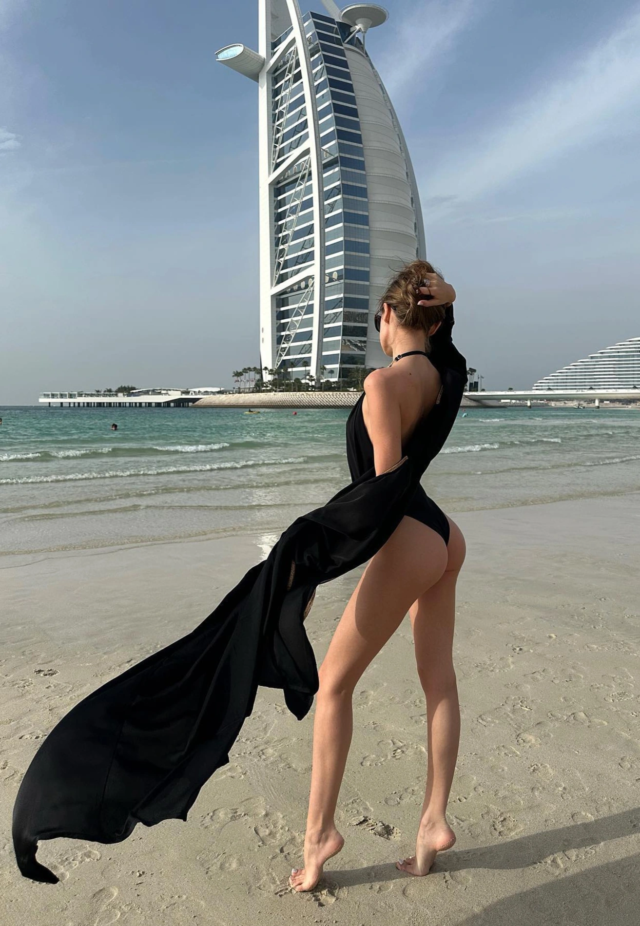 Laurel escort in Dubai