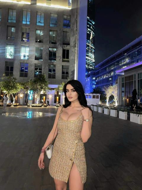 Leilani escort in London