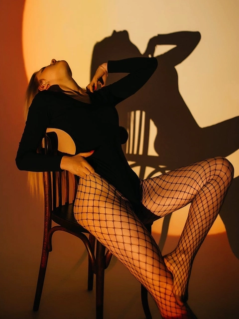 Odelia escort in Paris