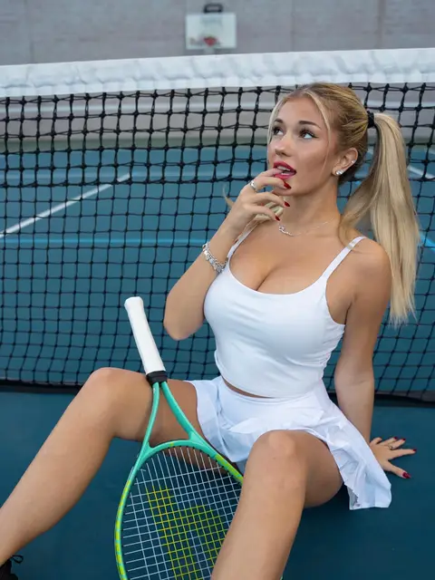 Oriana escort in Dubai