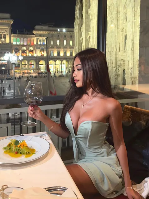 Rosalind escort in London
