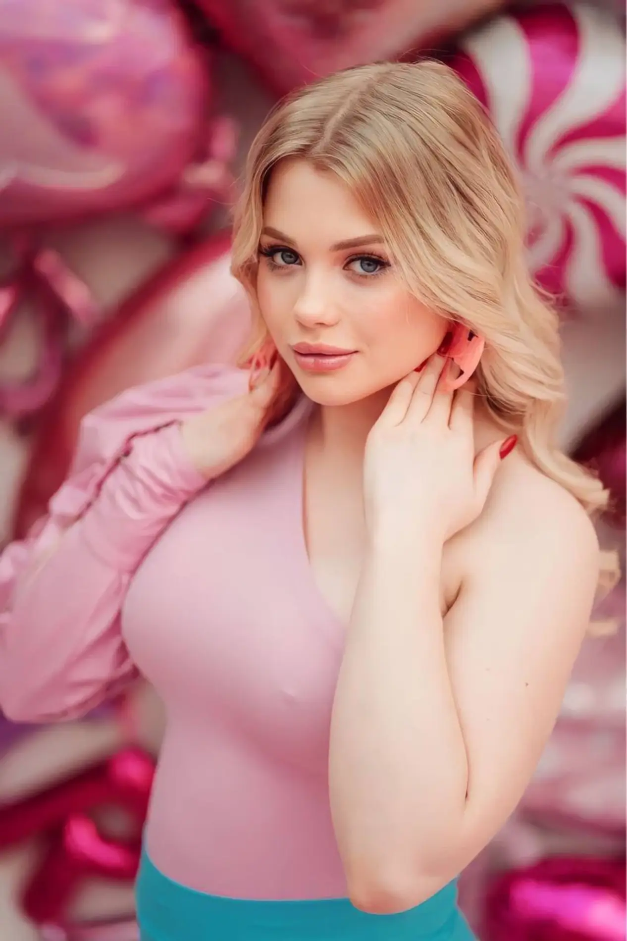Solange escort in Paris