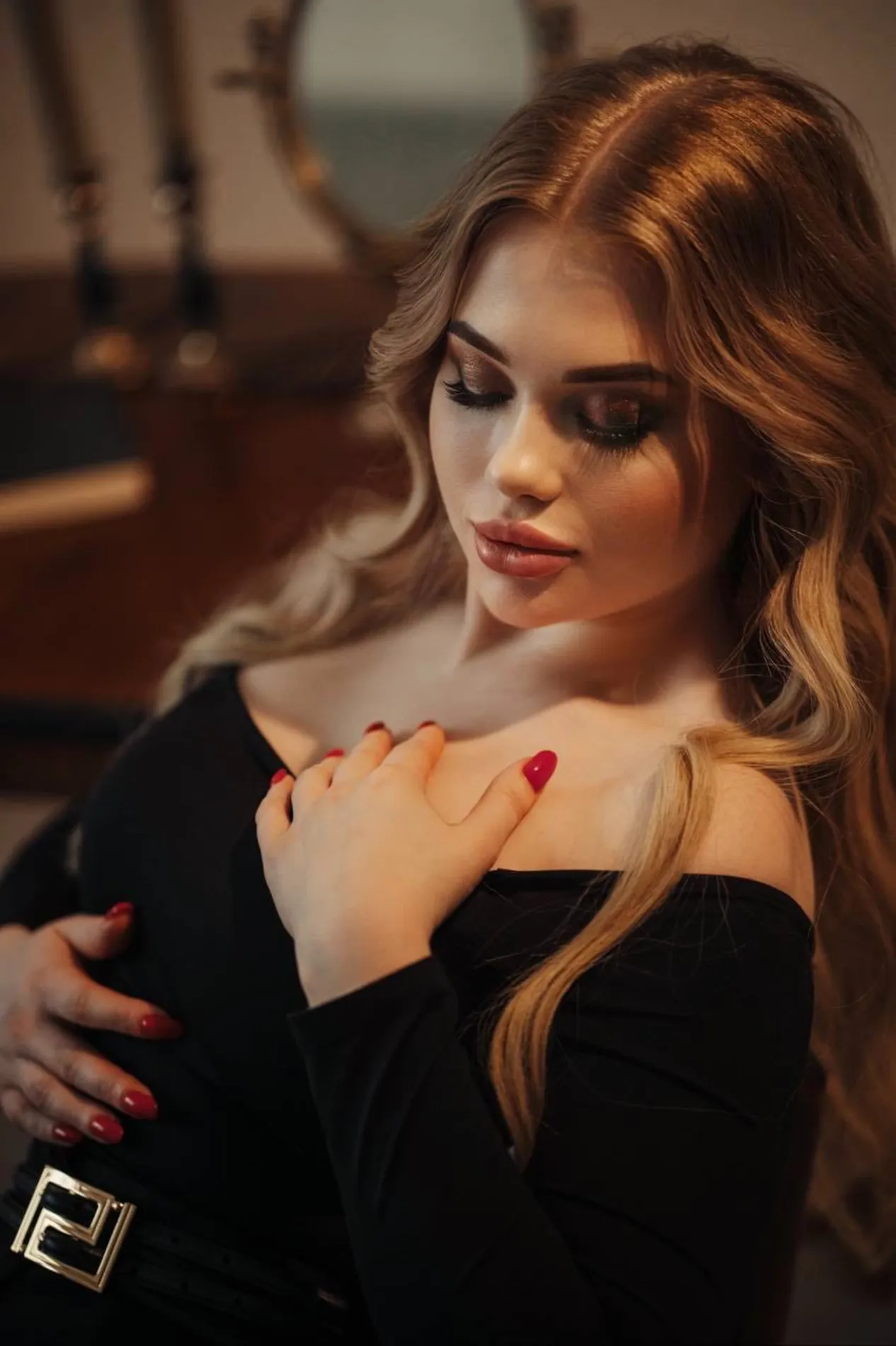 Solange escort in Paris