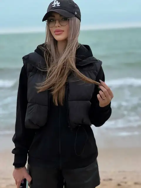 Sophia escort in Paris