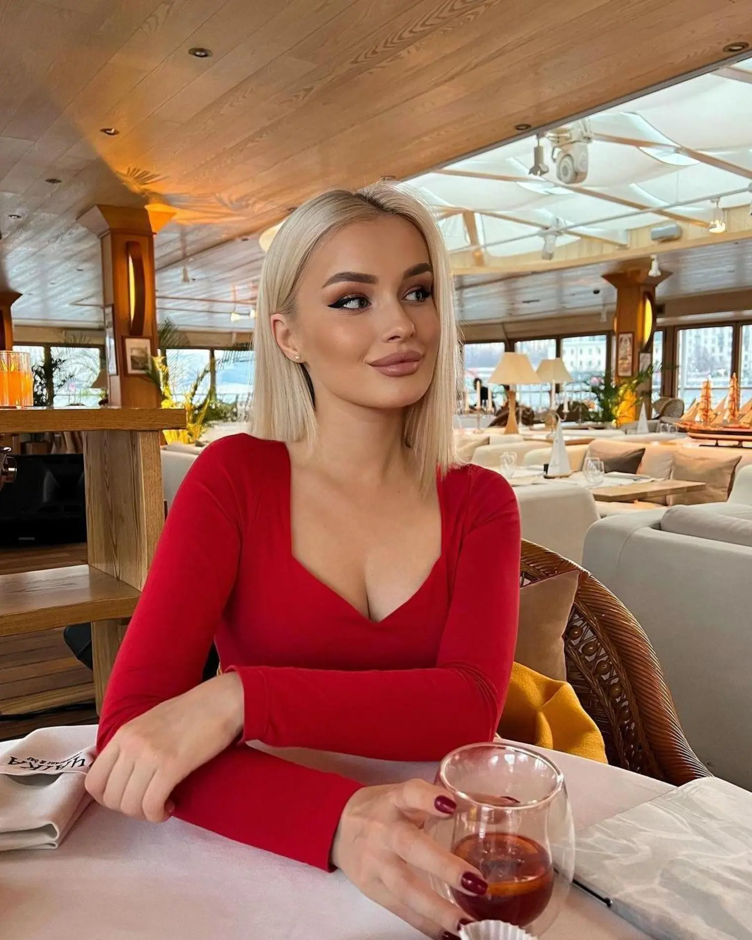 Tiffany escort in Paris