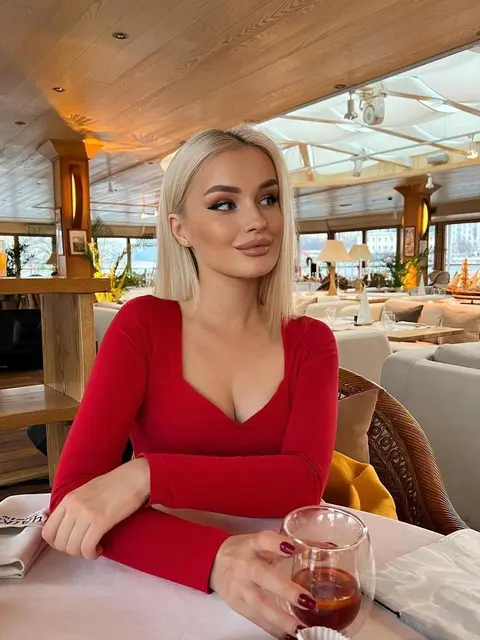 Tiffany escort in Paris
