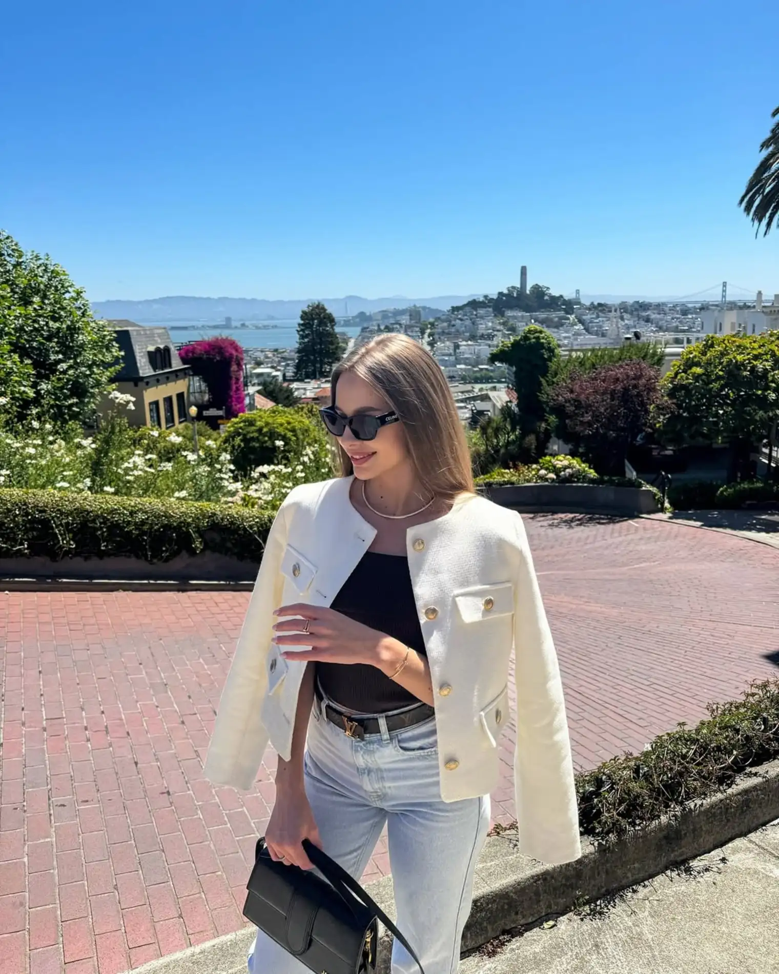 Victoria escort in Paris