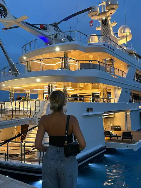 Vivienne escort in Paris