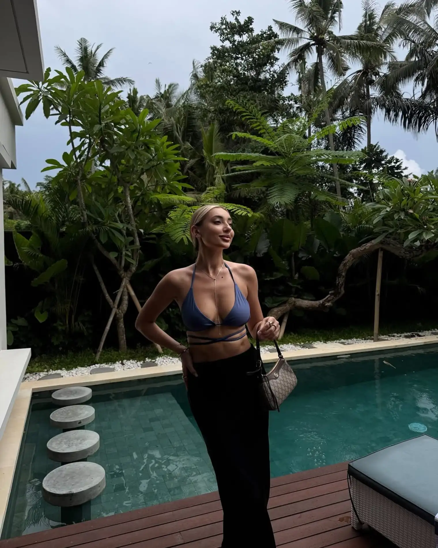 Vivienne escort in Paris