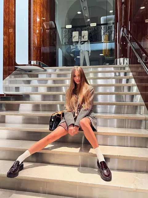 Waverly escort in Paris
